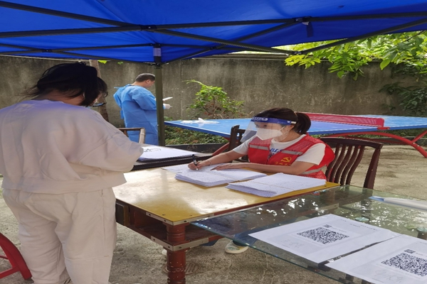 抗击疫情党员行动.jpg 抗击疫情党员行动.jpg